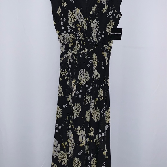 NWT Liz Claiborne Sleeveless Floral Dress - Picture 2 of 10